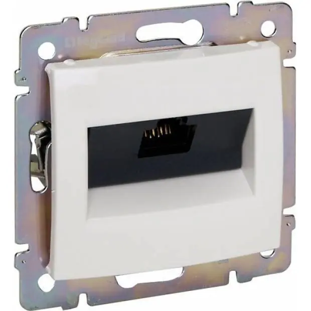 Legrand 774238 Zásuvka datová RJ45 cat.5e UTP Oblíbený